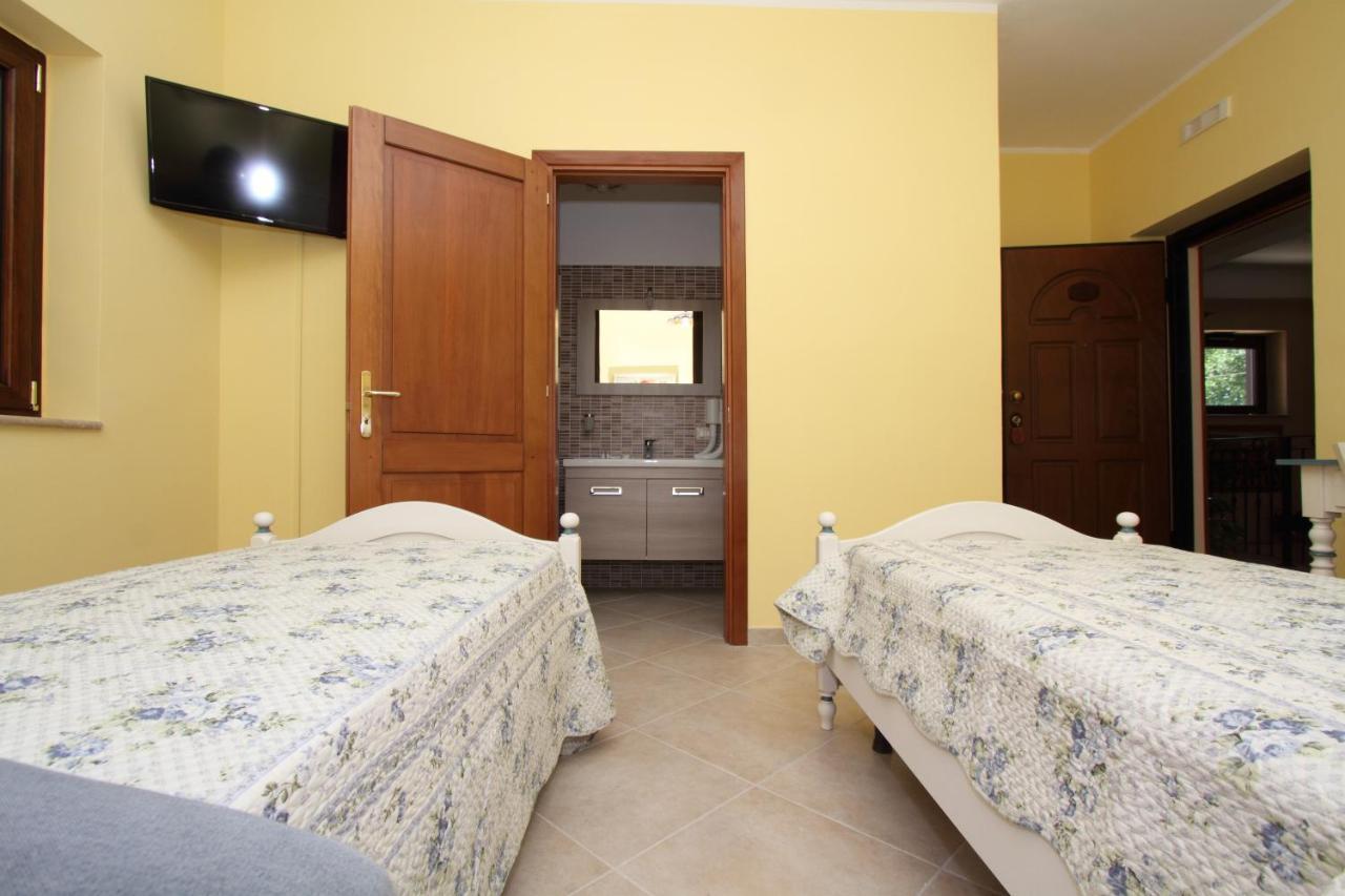 Azienda Agrituristica La Tenuta Del Falco Piedimonte San Germano Luaran gambar